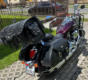 Suzuki VLR1800 - 4