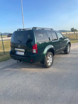 Nissan Pathfinder 2.5 dCi 126kW - 4