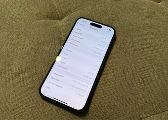 Apple iPhone 15, 128 GB - 4