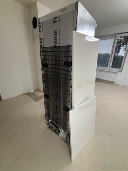 Vstavaná chladnička SIEMENS - 4