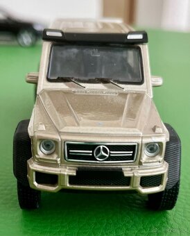 Mercedes Benz G63 AMG 6x6 - 4