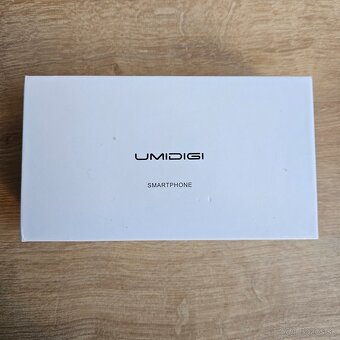 Mobilny telefon Umidigi Bison + darceky - 4