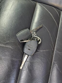 Ford Focus C-Max 1.6 tdci 80kwl - 4