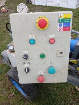 Štiepačka dreva poloautomat - 4