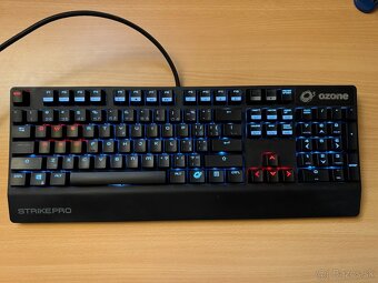 Predám mechanickú klávesnicu Ozone Strike Pro - 4