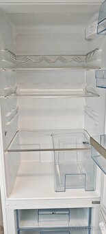 Chladnička s mrazničkou - 4