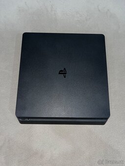 Predám PlayStation 4 – 1 TB - 4