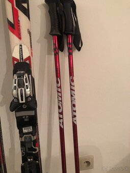 Lyže atomic s palicami - 4