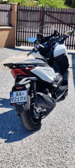 Honda Forza 125 - 4