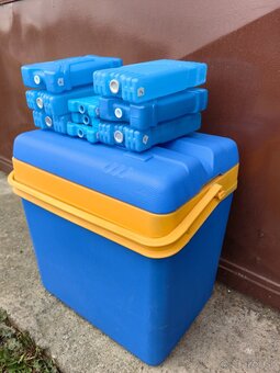 Chladiaci Box 24L - 4