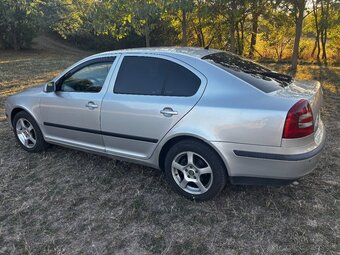Škoda octavia 2 1.9 TDi - 4