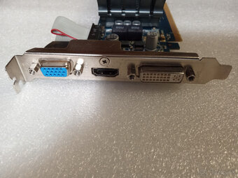 ASUS GeForce 210 Silent Low Profile V2 1 GB - 4