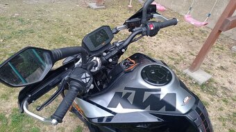 KTM Duke 790 - 4