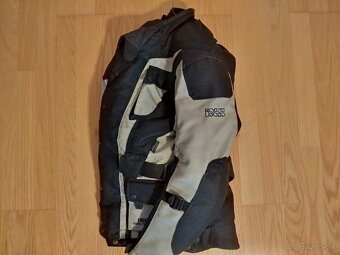 IXS kombineza - 4