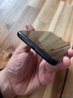 iPhone Xr Black, 128GB, 93% - 4