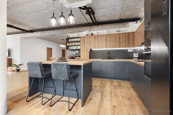 Luxusný 4-izbový apartmán v srdci Starého Mesta na predaj - 4