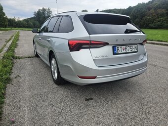 Škoda Octavia Combi 2.0 TDI SCR Ambition DSG - 4