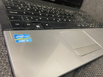 Acer P253 M - 4