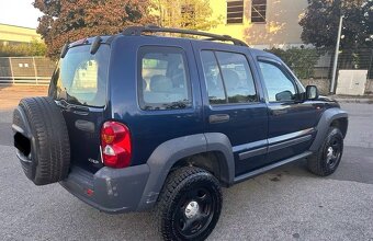 JEEP CHEROKEE 2.8 CRD Sport - 4