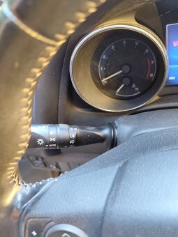 Predám Toyota Auris Tourning Sports 1,6 Valvelmatic - 4