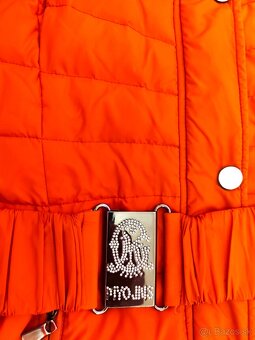 KRÁSNA dlhšia dámska zimná bunda č.S s kapucňou - 4