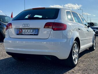 Audi A3 Sportback 1.6 Ambition - 4