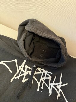 tesla cybertruck - 4