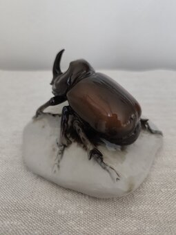 Royal dux chrobák porcelánová soška - 4