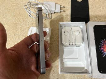 iPhone SE 32GB - TOP STAV - 4