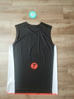 Seven Zero - 4