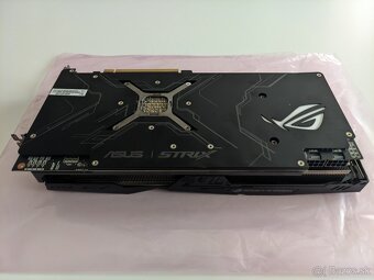 ASUS ROG STRIX RX VEGA 64 GAMING OC 8GB - 4