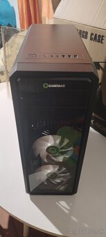 HERNY PC R7/16GB/RX6500xt/SSD/400W - 4