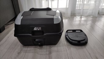 Predám horný kufor (topcase) Givi B45+ - 4