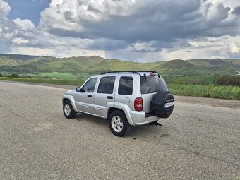 JEEP Cherokee KJ - 4