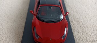Predám model Ferrari 458 Spider HT 1:43 Looksmart - 4