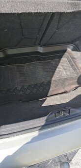 Peugeot 307 - 4