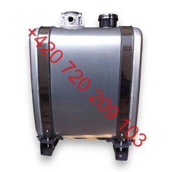 Hydraulická nádrž za kabinu, hliník – víčko, filtr, držáky - 4