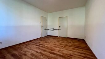 Na predaj: 2 izbový byt v širšom centre Piešťan - 4