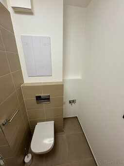 Prenajmem 1-izbový byt v Dúbravke - 4