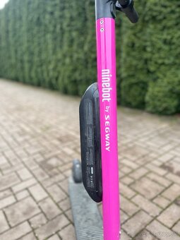 Elektrická kolobežka Nineboot by segway ružová/červená - 4
