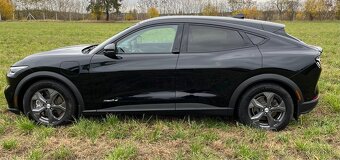 Ford Mustang Mach-E RWD - 4