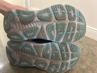 HOKA gaviota 5 - 4