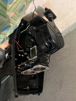 Lodny motor Suzuki DT30 - 4
