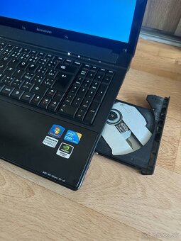 Lenovo G560 - i3 380M, 4GB DDR3, GeForce 310M, 500GB HDD - 4