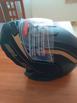 Výklopna prilba BLD - 4