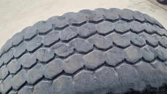 385/65R22.5 - 4