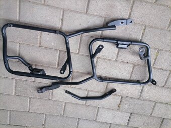 Nosiče kufrov givi Honda nc 700/750 x - 4