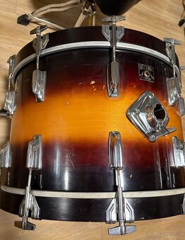 Tama Superstar Sunburst bass drum 22x14 - 4