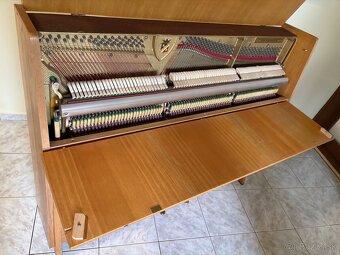 Predám piano Petrof, r.v. 1978 - 4
