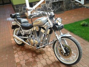 Suzuki Intruder 1400 - 4